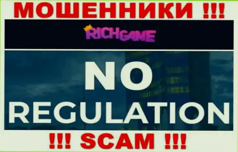 У компании Rich Game, на сайте, не представлены ни регулятор их работы, ни лицензия
